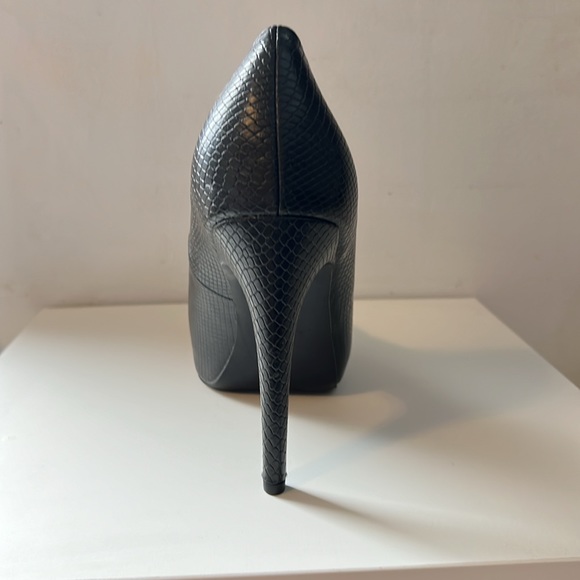 BCBGeneration stilettos size 9.5/40.5 - Picture 5 of 10